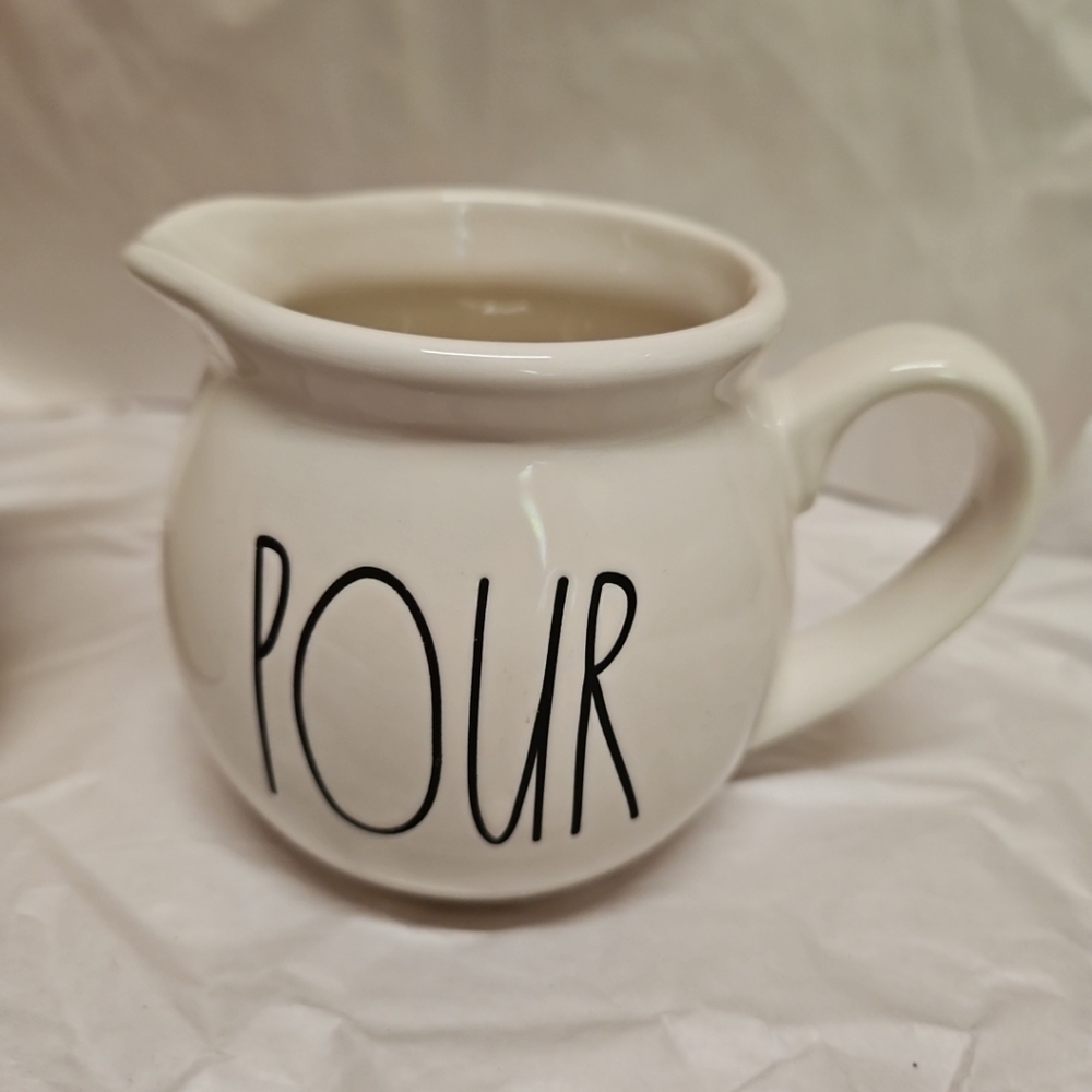 Rae Dunn White Ceramic Scoop and Pour Sugar And Creamer Set Like New! - Picture 7 of 12